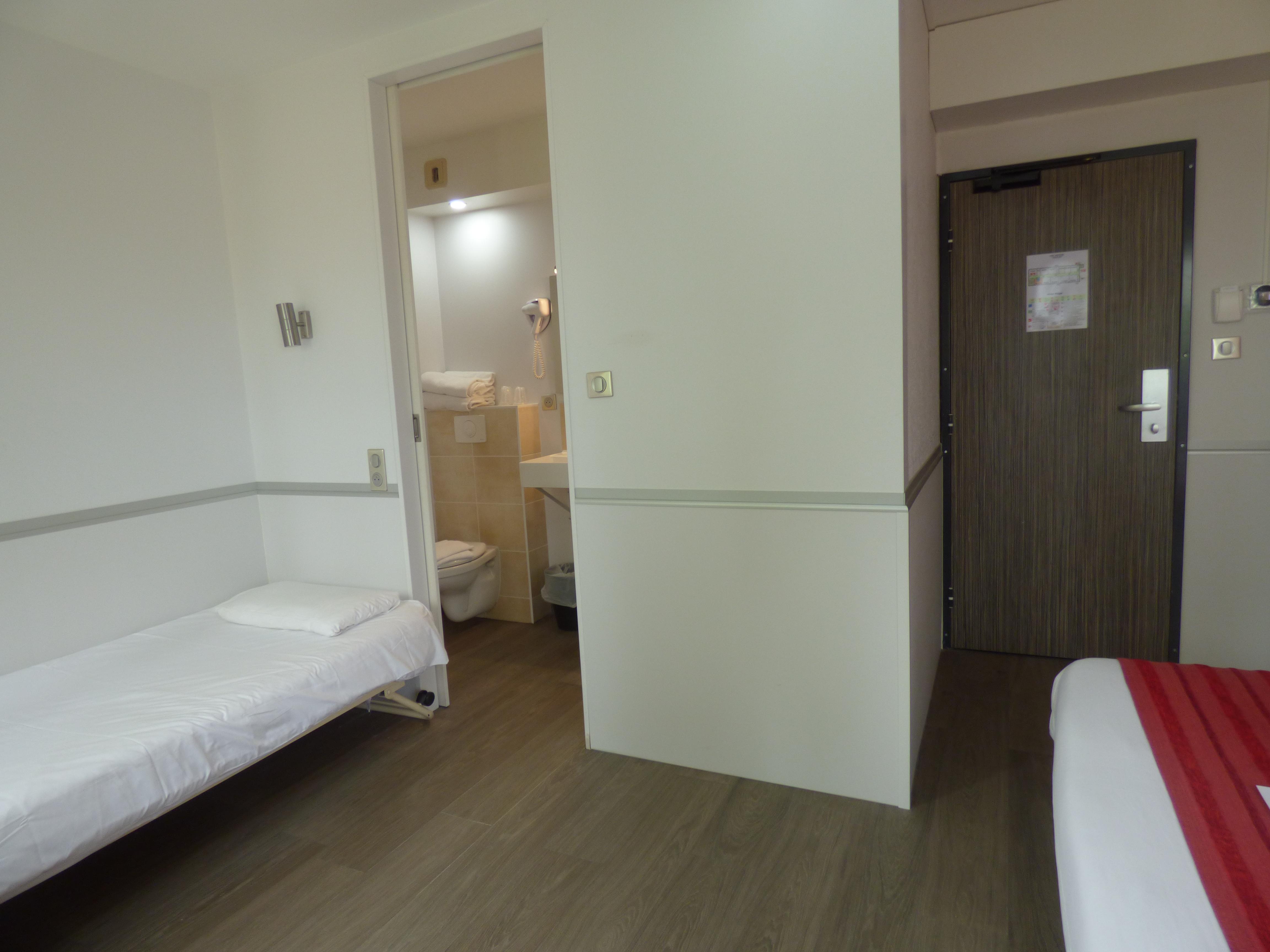 Cit'Hotel Escatel Macon Bagian luar foto