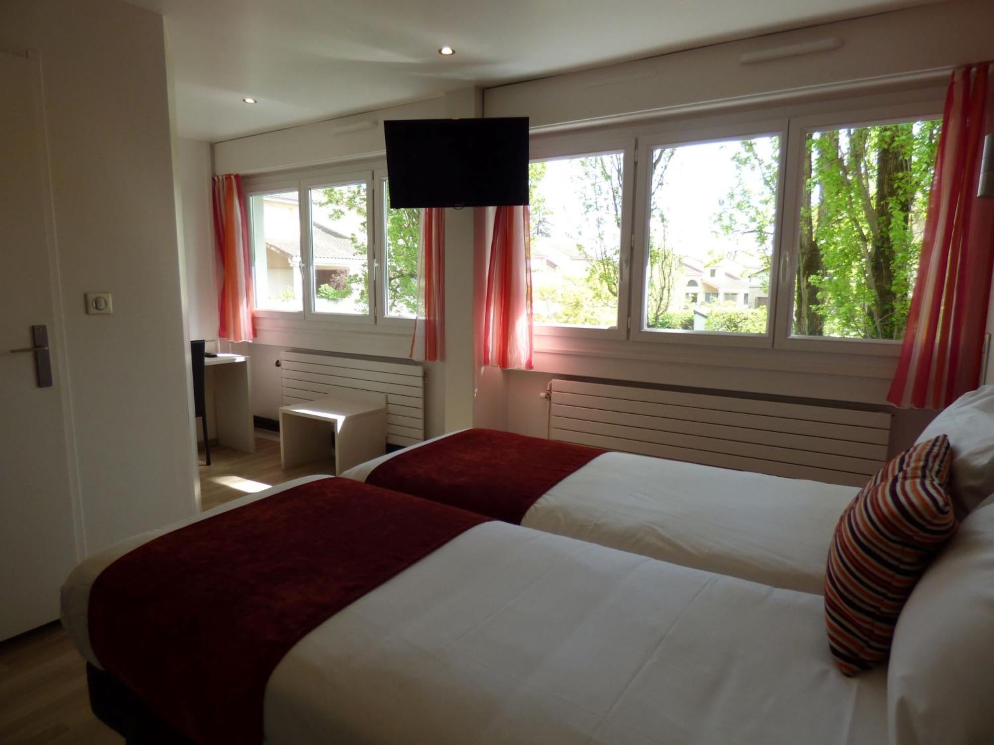 Cit'Hotel Escatel Macon Bagian luar foto
