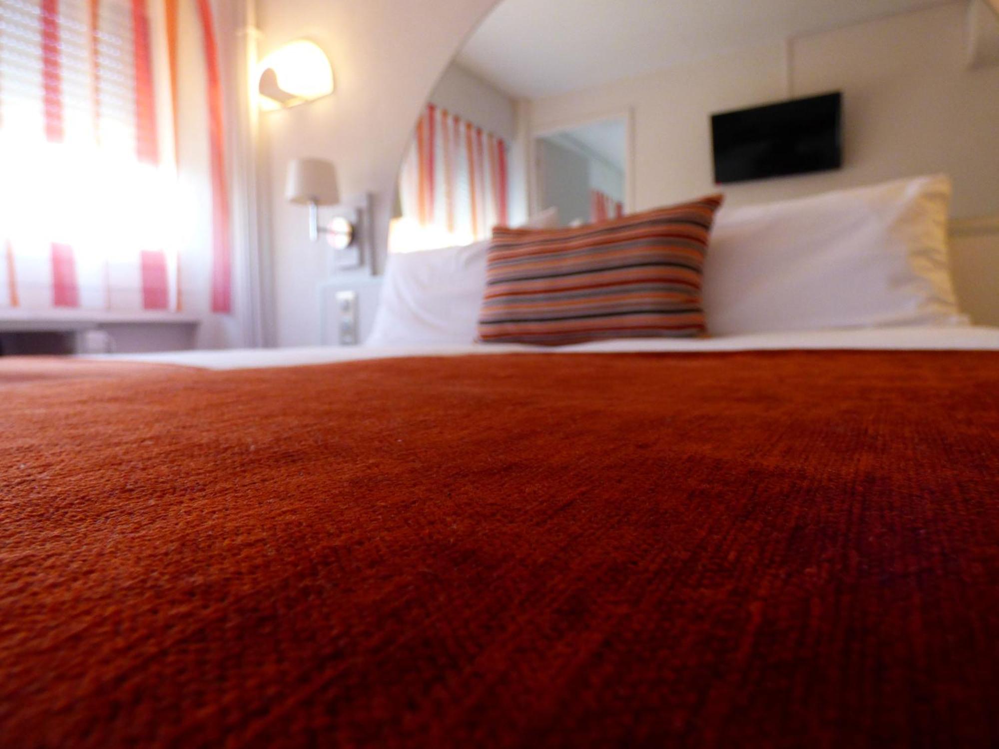 Cit'Hotel Escatel Macon Bagian luar foto