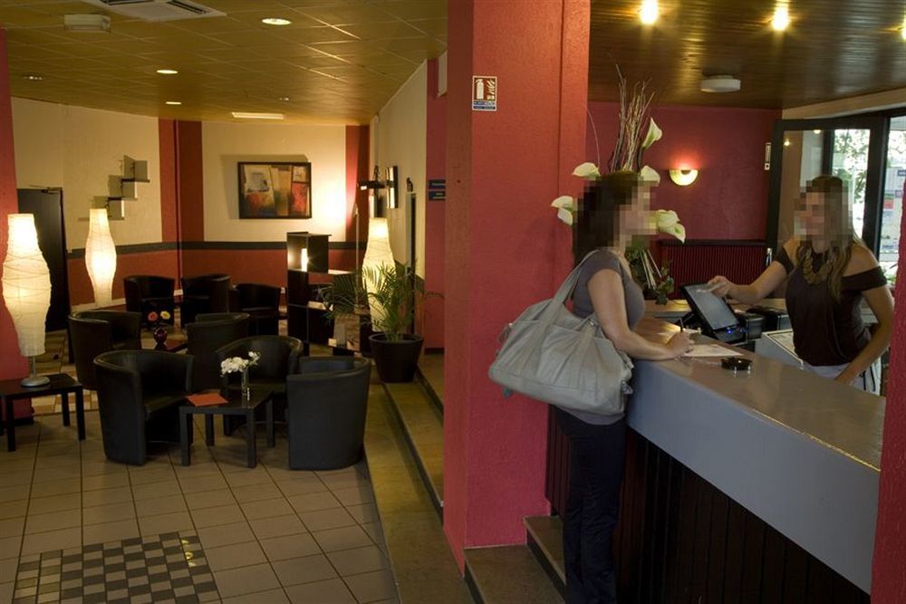 Cit'Hotel Escatel Macon Bagian luar foto